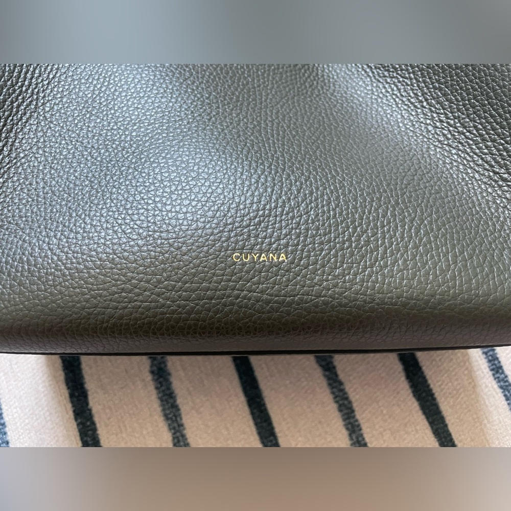 Cuyana Black Pebbled Leather Crossbody Bag - Picture 2 of 6